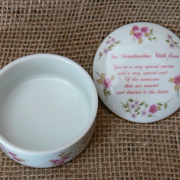 Trinket Floral  Box RUSS 4967   Fine Porcelain - Picture 3 of 4